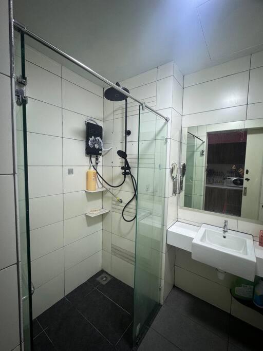Hello Kitty Homestay - Cameron Highlands - Spacious Studio - Perfect For Families - Sleeps 4 And Baby Tanah Rata Eksteriør billede